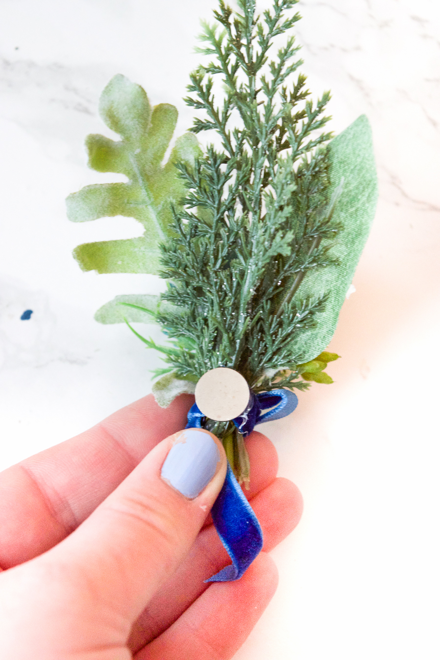 Make your own Winter Wedding Boutonnieres in under 4 minutes with these beautiful silk florals.