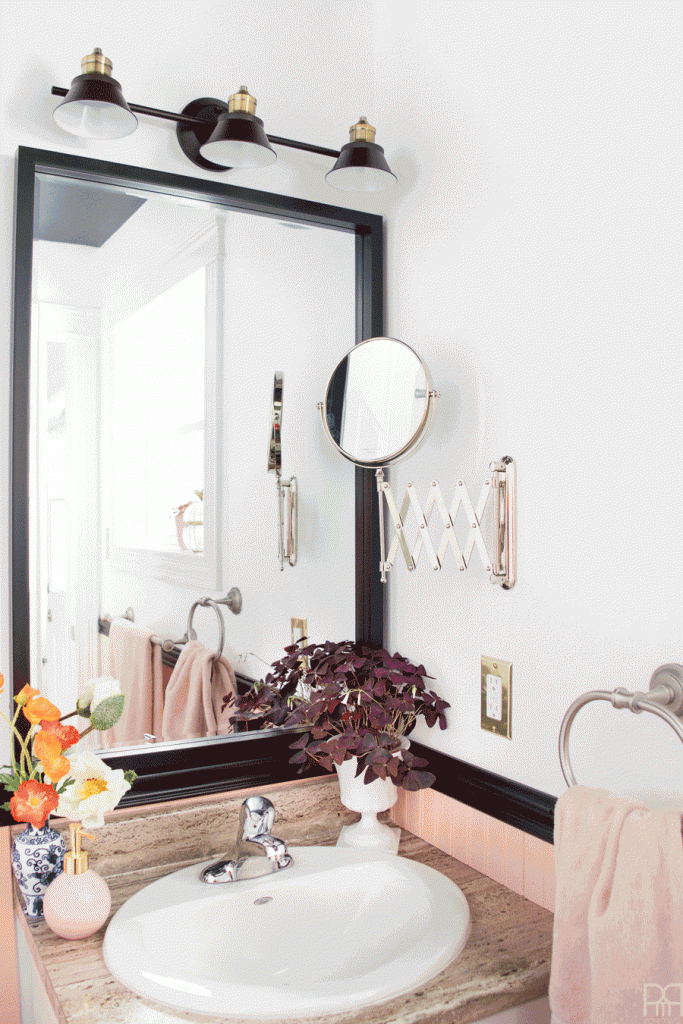 Tada! ✨ ???? ???? Renter Friendly Bathroom Reveal is here after a weekend of work. We've transformed our bathroom using renter-friendly upgrades and Behr Paint to create a colourful & eclectic space that I am proud to show off, heck, I might even host a party in there