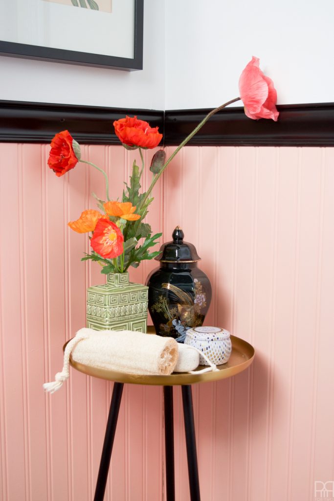 Tada! ✨ ???? ???? Renter Friendly Bathroom Reveal is here after a weekend of work. We've transformed our bathroom using renter-friendly upgrades and Behr Paint to create a colourful & eclectic space that I am proud to show off, heck, I might even host a party in there