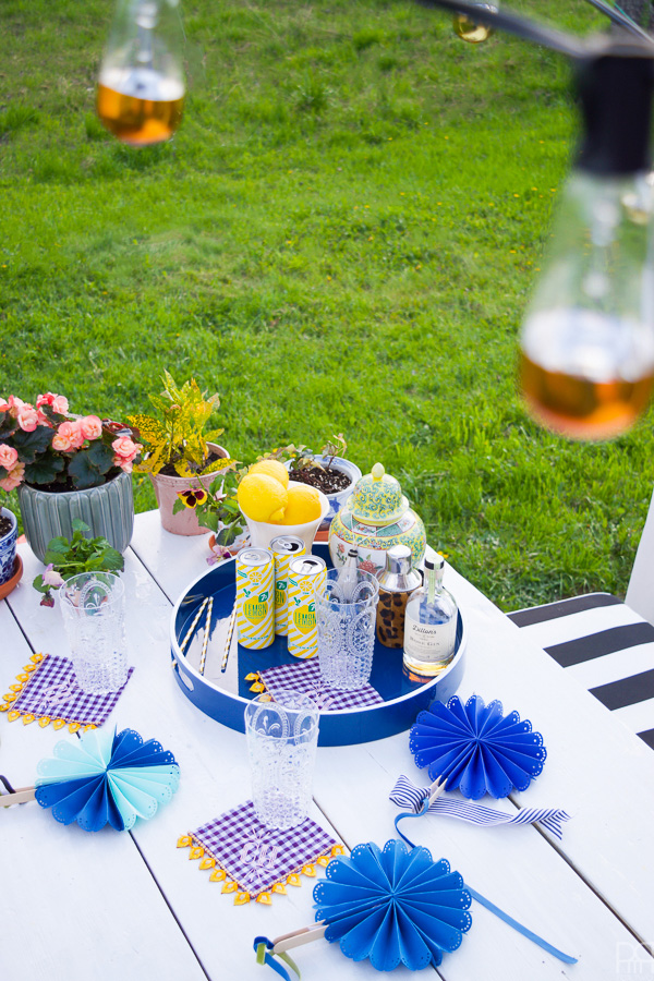 Using my Cricut Explore Air 2 and some colourful card stock and ribbons, I made beautifully paper fans for summer entertaining and outdoor living. Come see how you can make a set for yourself!