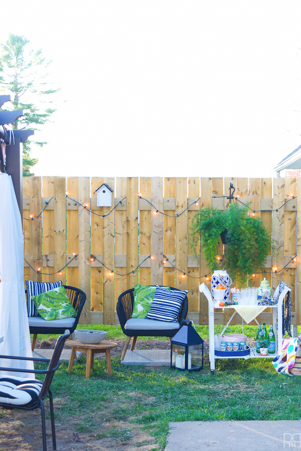 The Spring One Room Challenge 2017 is complete and our outdoor spaces have never looked so good! Come see what a Colourful & Bright Renter Backyard looks like in time for summer.