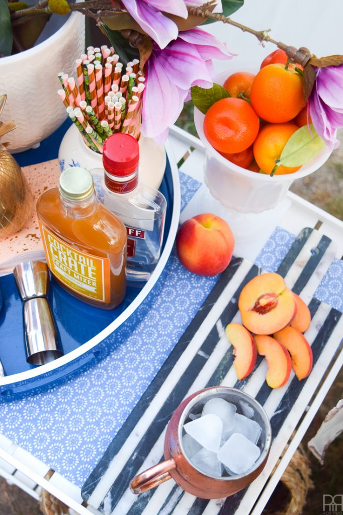 This summery spin on a winter classic - the moscow mule - is sure to impress. The Peach & Honey Ginger Moscow Mule is perfect for your next weekend shindig, especially while peaches are in season. Get yourself one STAT!