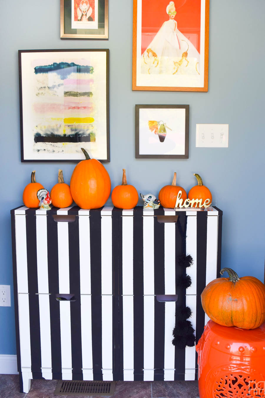 Graphic Fall Entryway