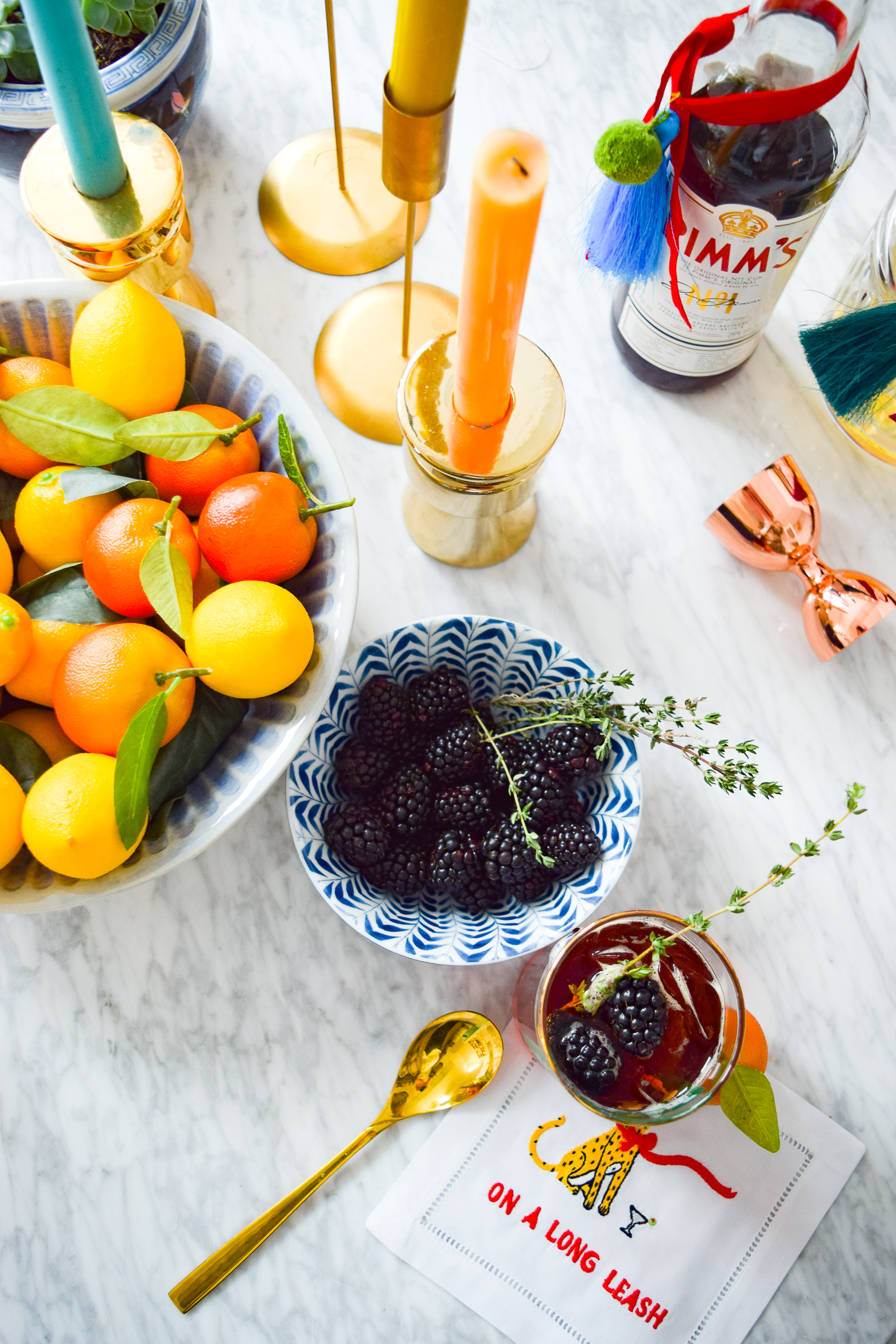 Make yourself a Blackberry & Rosemary Pimms Cup to start you happy hour in style! Their the perfect weekend sip or brunch cocktail. So fresh and tasty!