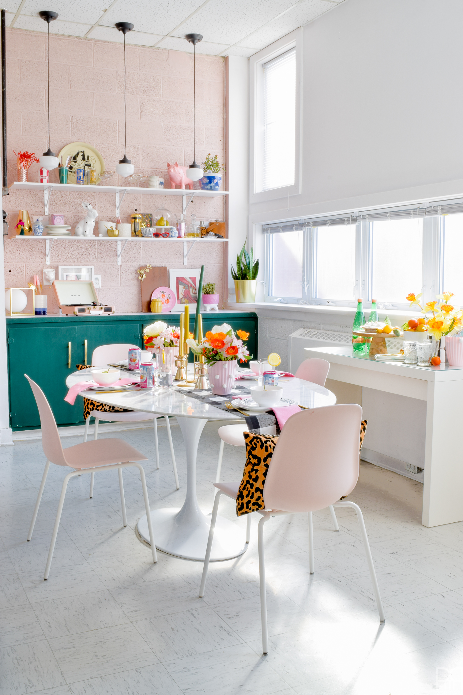 Embrace colour with a Pink & Bold Spring Tablescape. With bright florals, simple patterns, and lots of sunshine, you can create your own slice of spring.