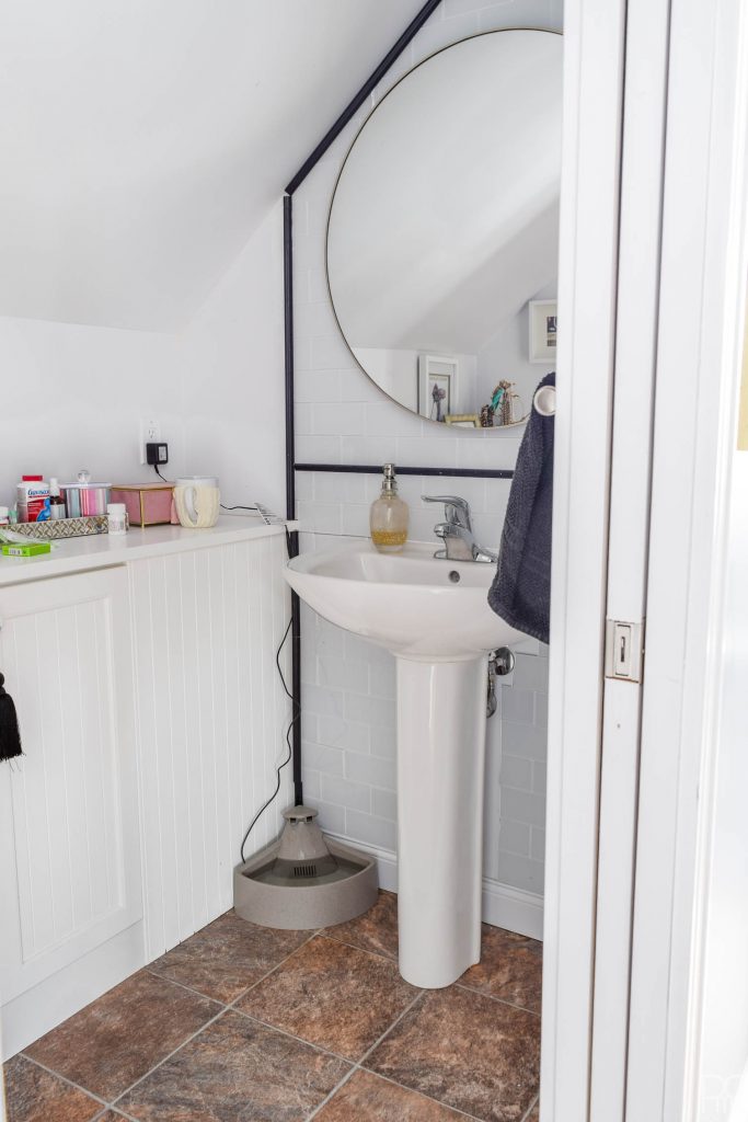 Black and White Stripe Removable Wallpaper