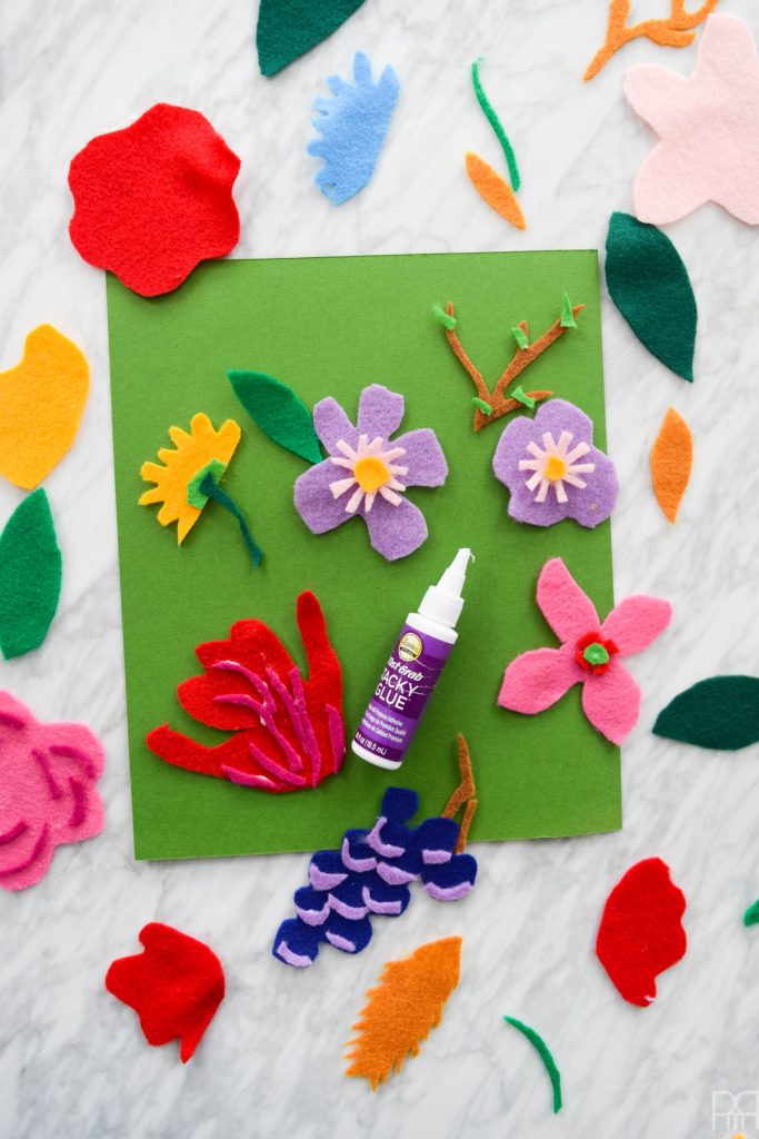 Bold, vibrant florals take on another dimension with this DIY Felt Flower Art Print. Made using crafting felt and a lot of glue, create a little slice of spring for under 10$.