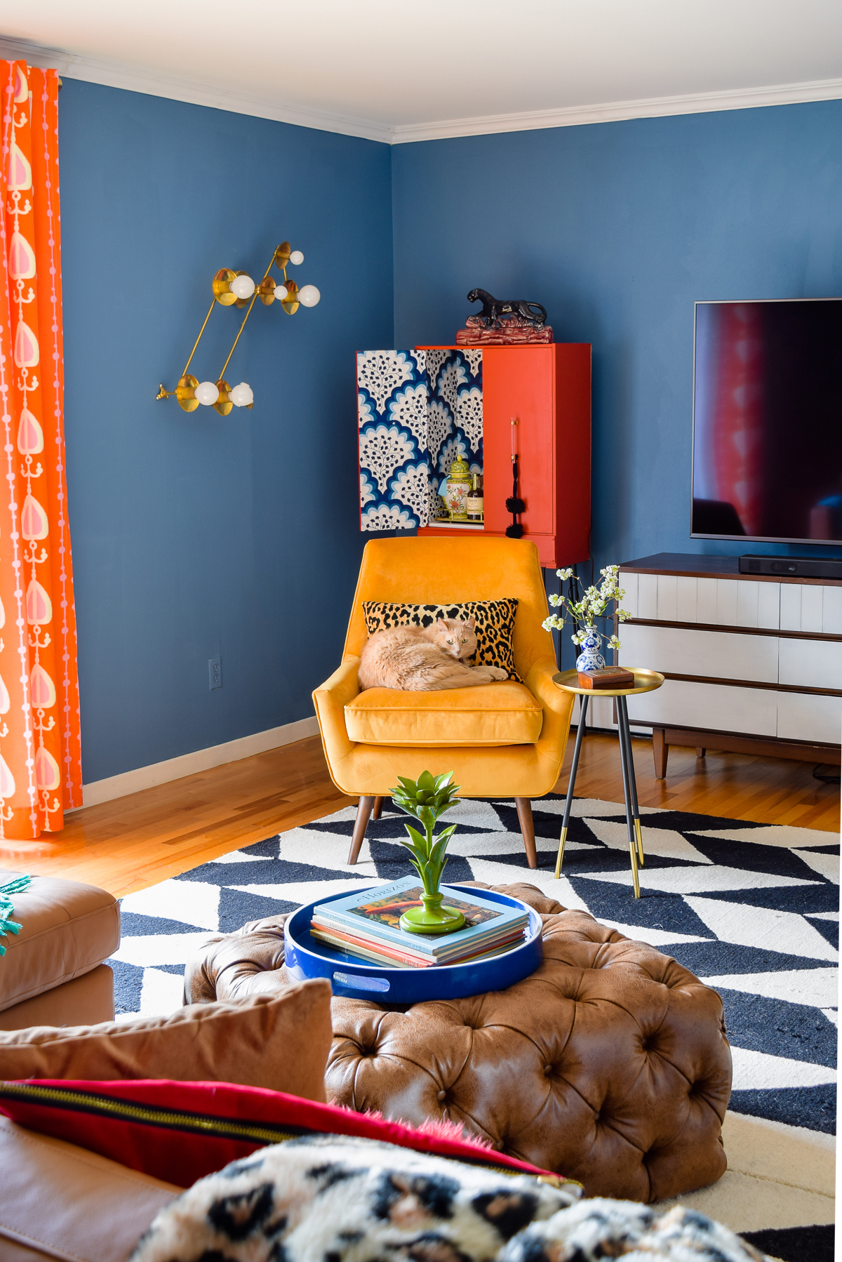 Mid-Mod-Eclectic-Living-Room.jpg