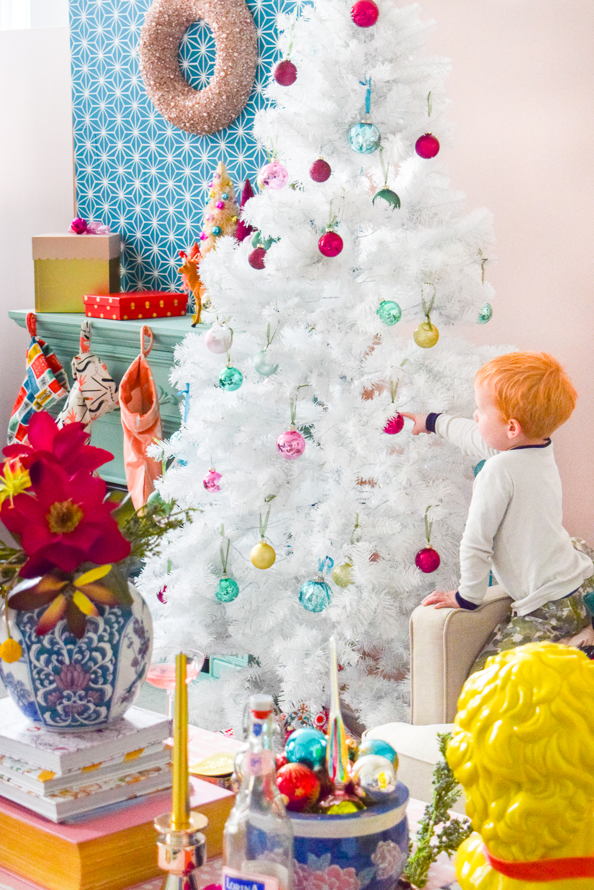 Have you ever wondered how to sew a Christmas tree skirt? It's super easy. This tutorial is for you, if you're not impressed with the what's in stores. All you need is 2yrds of velvet fabric from Spoonflower. #christmastreeskirt #treeskirt