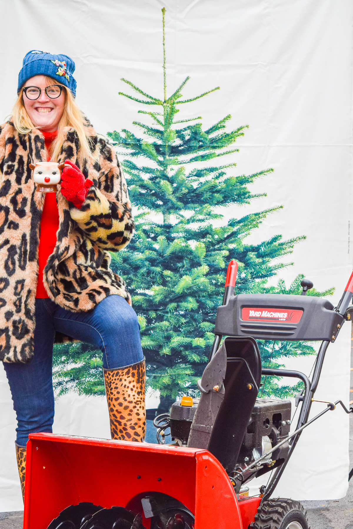 Prepping (your snowblower) for Winter, because how much will it suck to find out there's a problem, during the first storm of the year?! Grab my 5 tips on how to winterize your snow thrower.