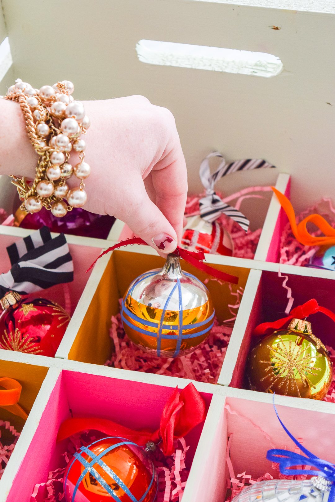 Looking for something that will keep your pieces safe? Try my DIY Colourful Ornament Storage Crate, and none of your ornaments will ever get broken again!