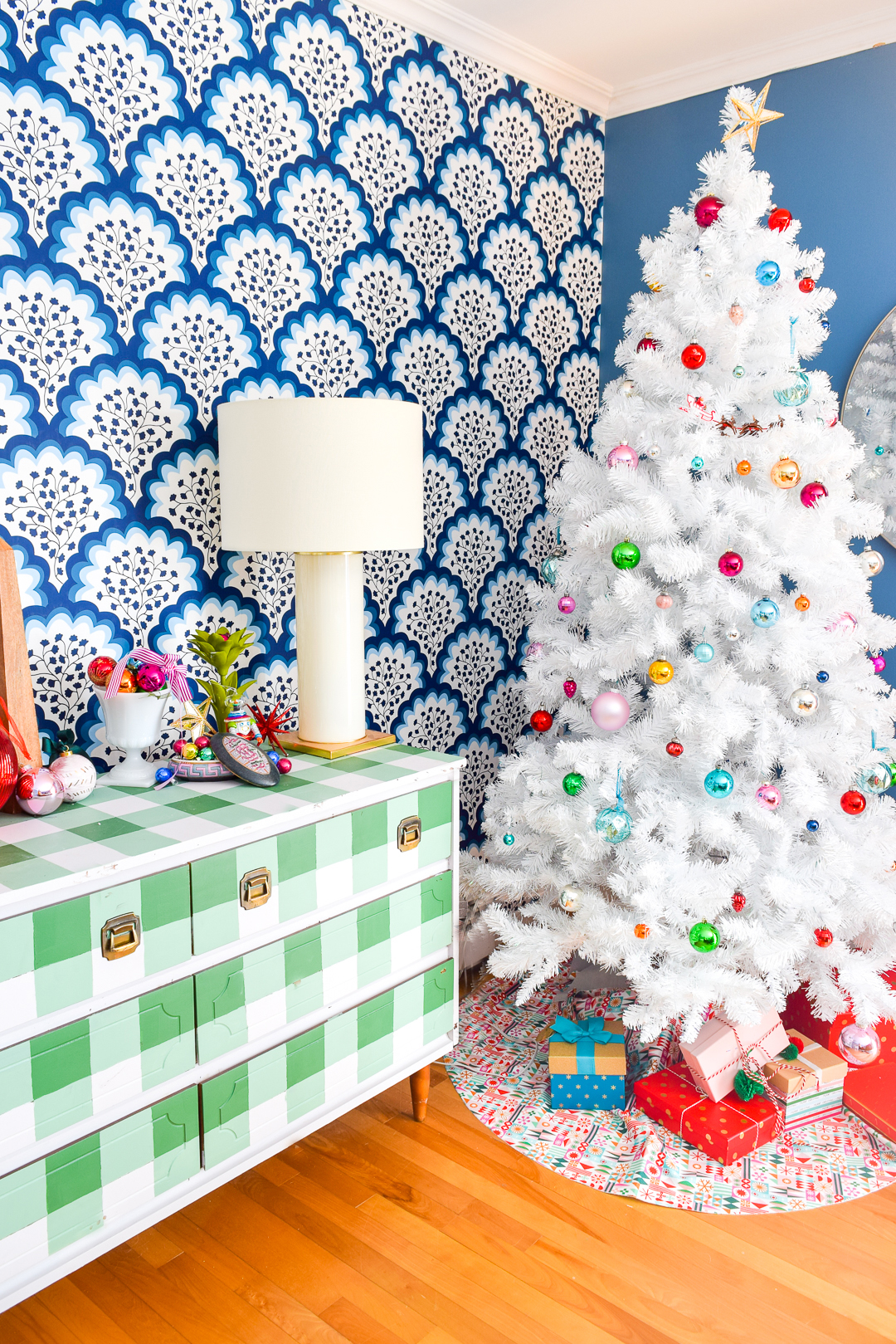 I've got the tree up, the ornaments out, and am showing an odd amount of restraint this year when it comes to accessorizing. Come check out my Retro & Colourful Christmas Living Room! #christmastour #christmasdecor #colourfulchristmas