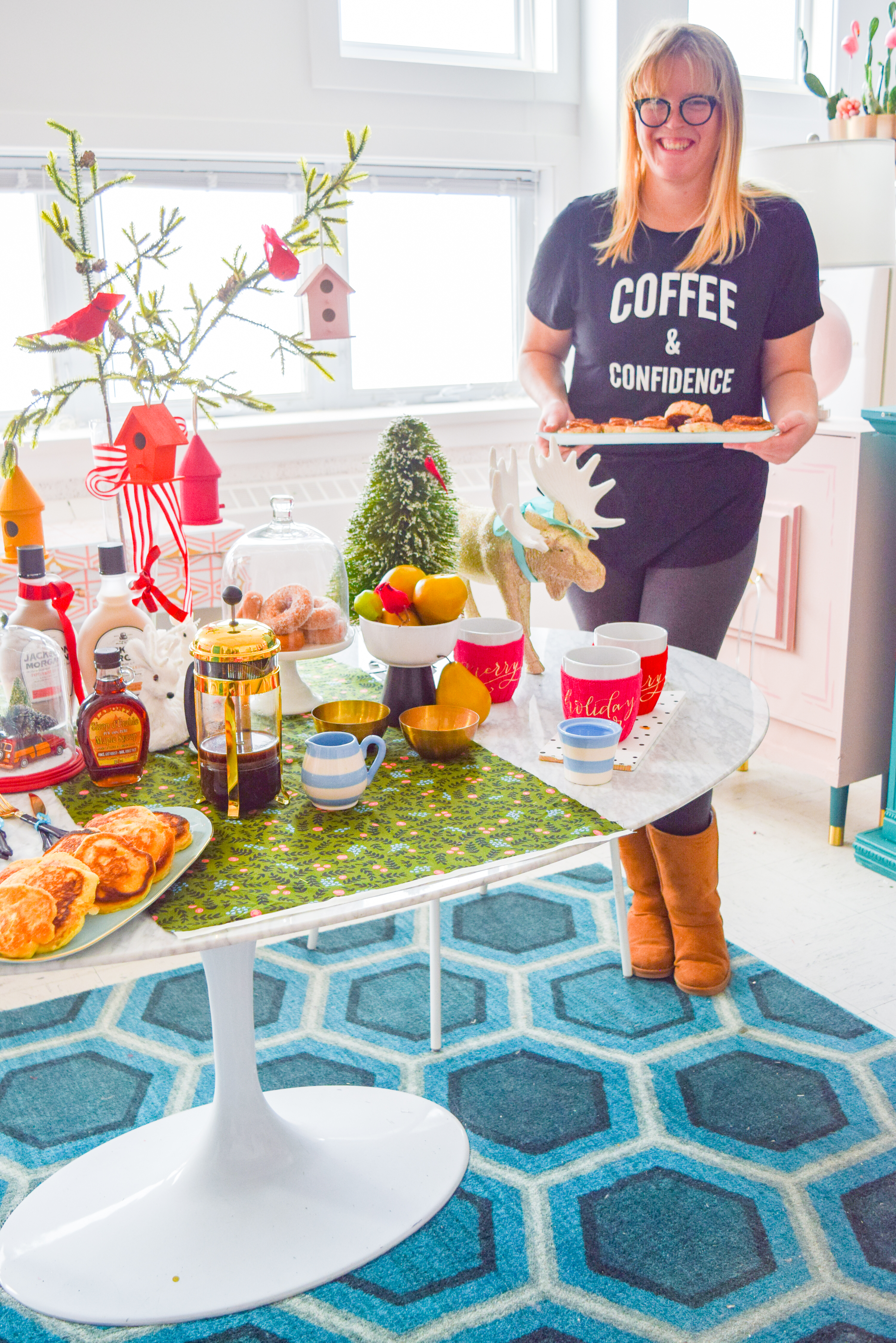 Entertaining is the easiest way to chase away the winter blues! My colourful woodland winter brunch tablescape is exactly what you need for your gathering.