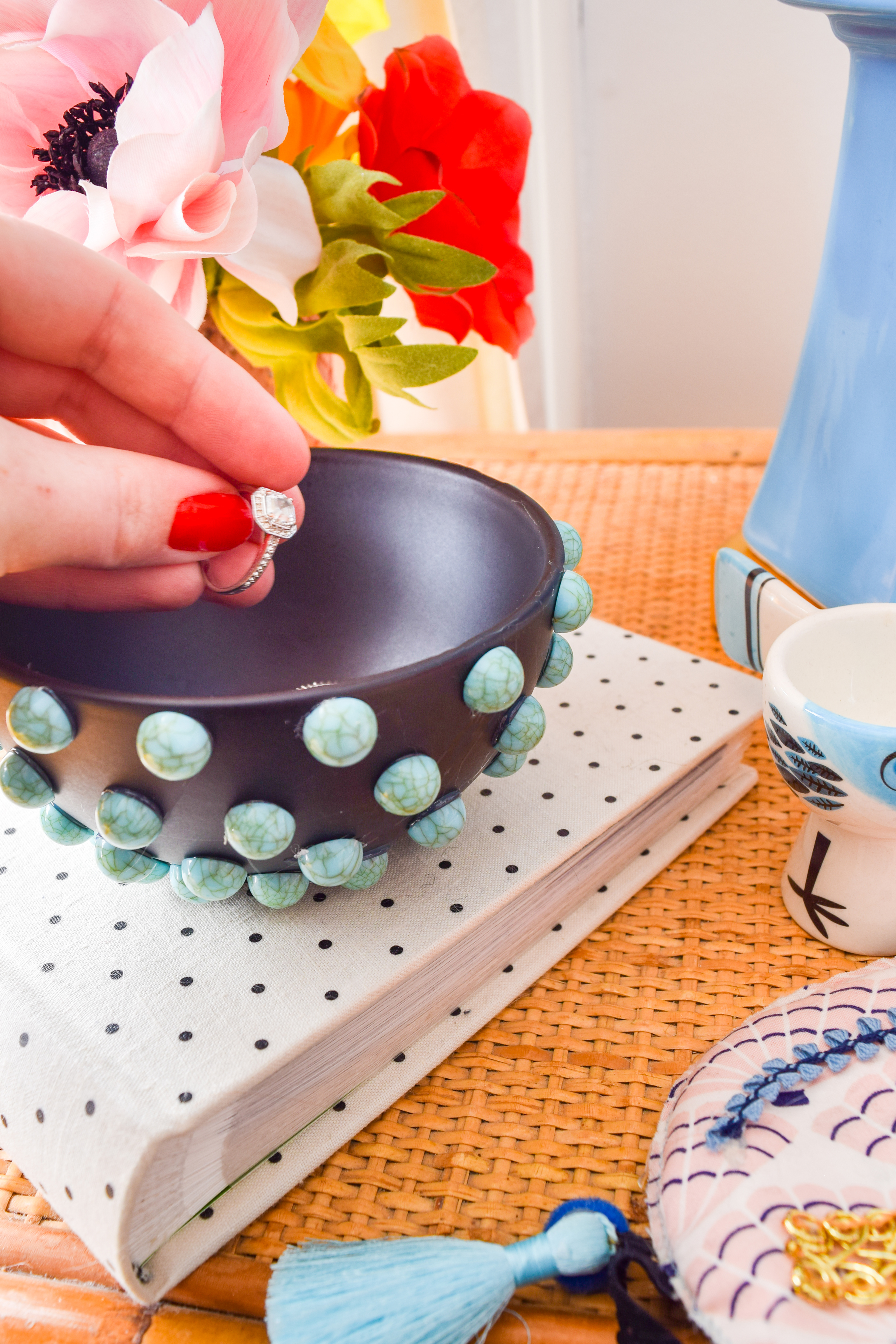 Got 10 mins and some killer beads? Check out my DIY Beaded Turquoise Jewelry Dish. All you need is a bowl and some hot glue! #quickDIY #jewelrydish