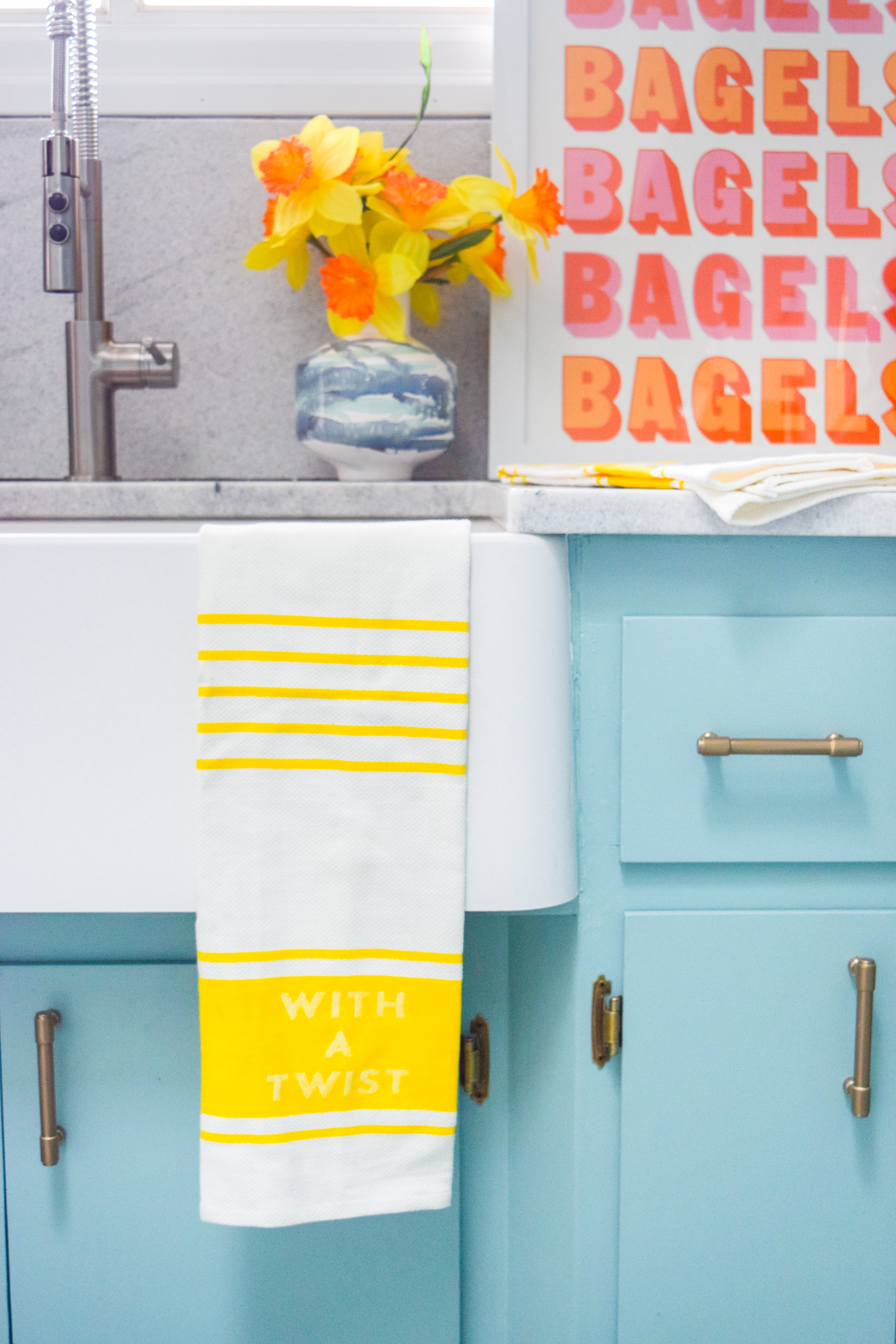 Choosing a retro kitchen sink for a modern retro kitchen is easier than you'd think, if you're looking in the right place! Come see where we got ours.