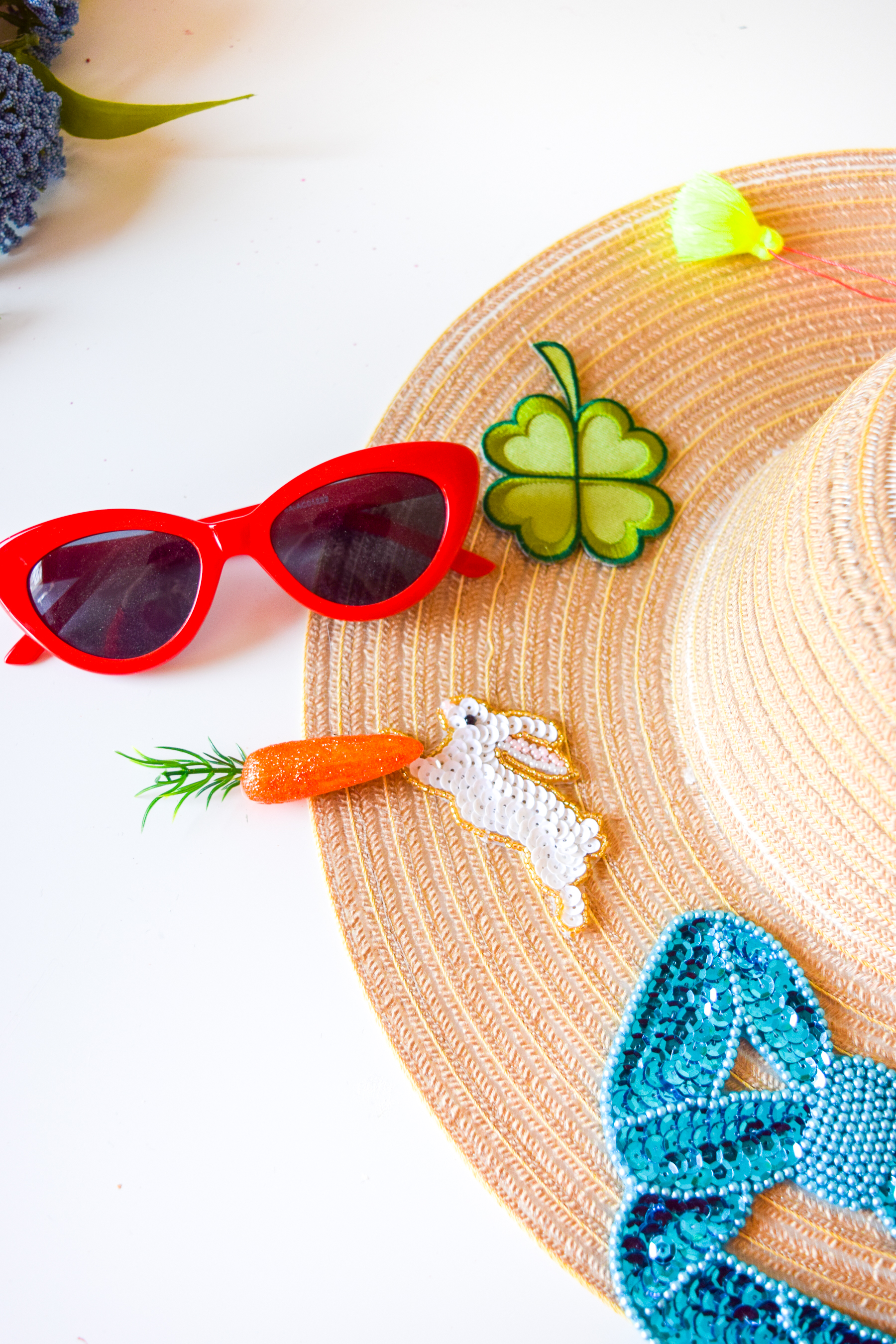 What's a Derby Day party without some DIY Derby Hats & Fascinators! Made using craft supplies and appliques, you can easily make your own.