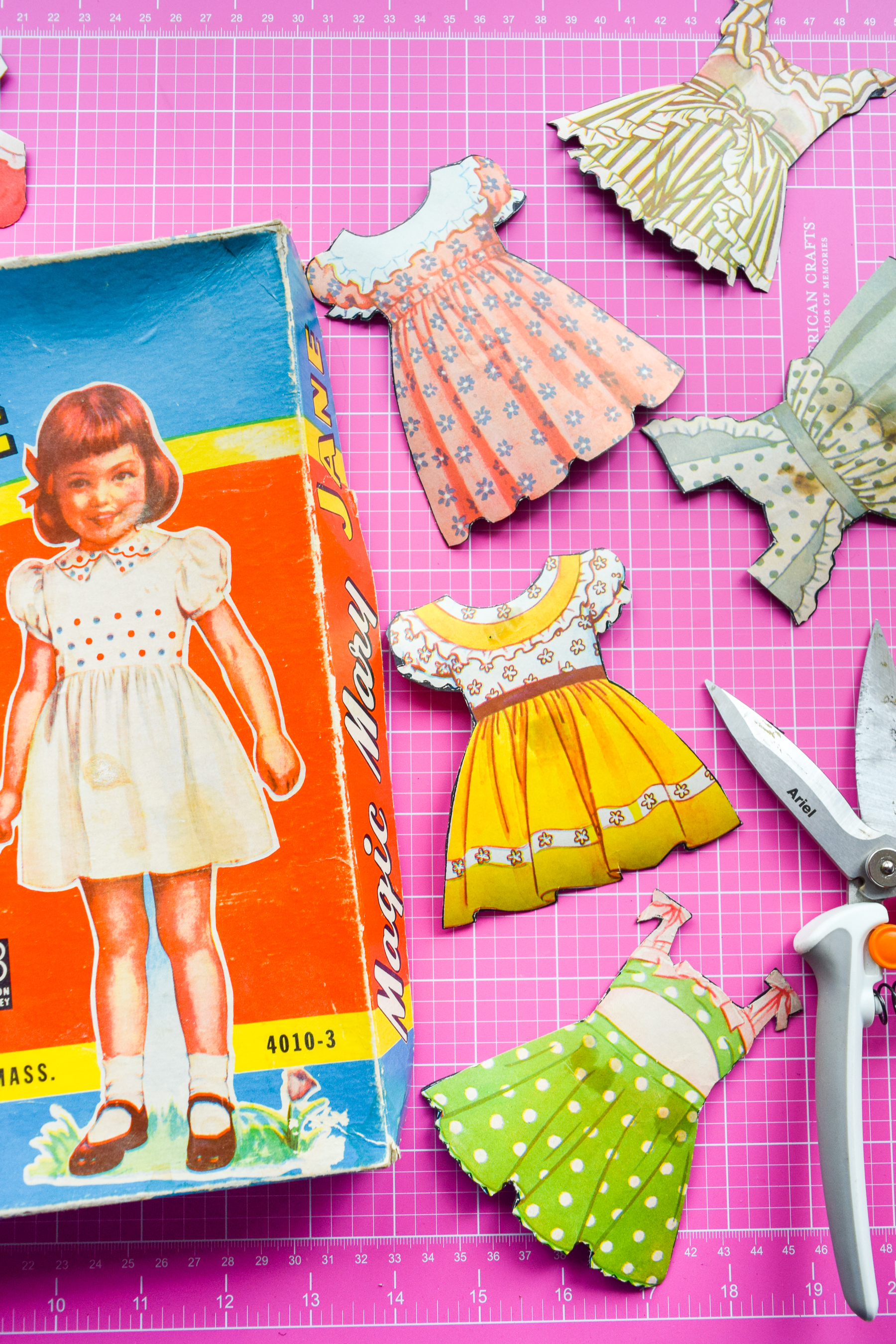 Got an old paper doll set? Add some magnetic sheeting them, and stick them to your fridge for a fun set of DIY retro doll fridge magnets.