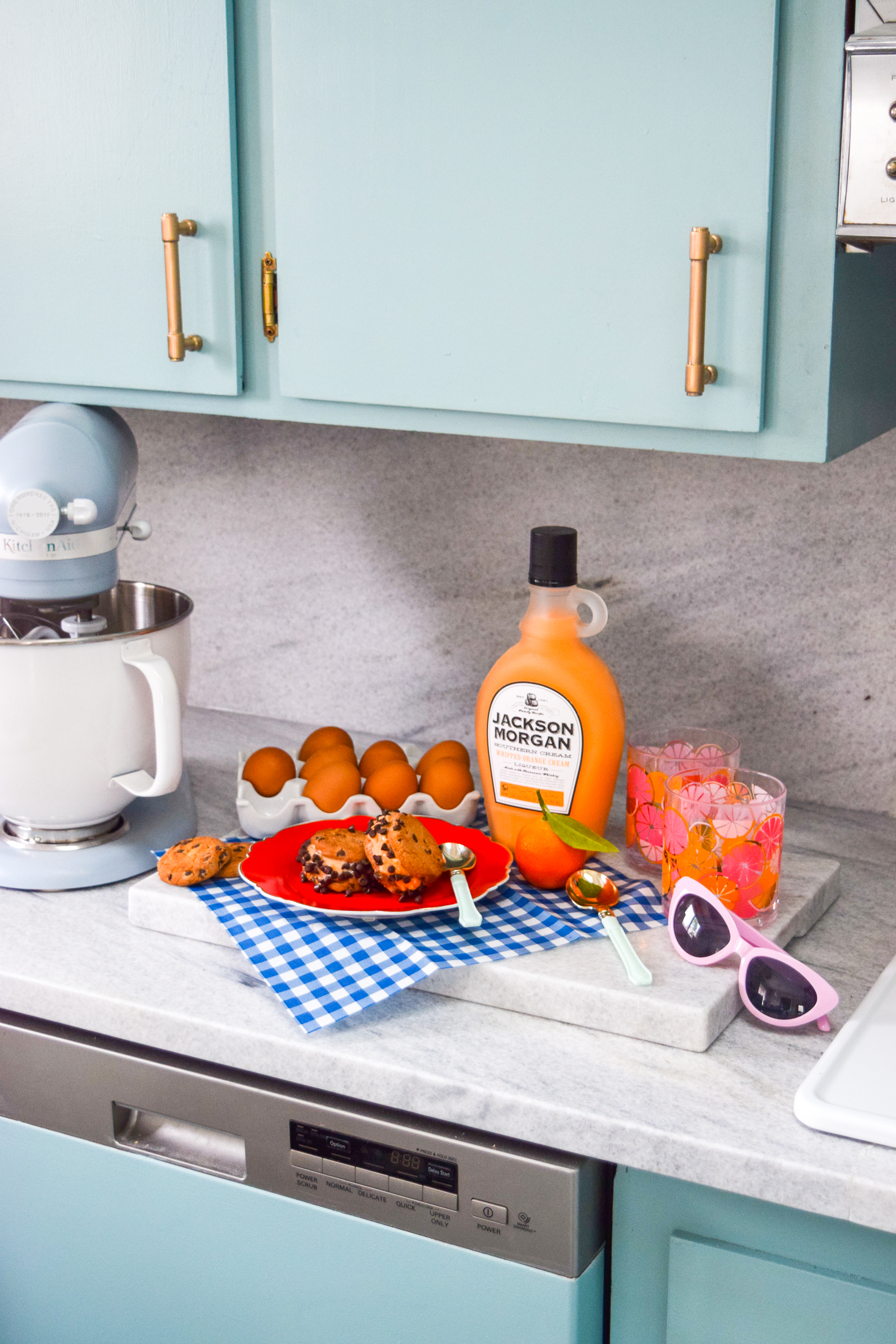 Whipped orange ice cream sandwiches are the treat you didn't know you needed! Make 'em at home, stuff 'em with what you want, or just eat the ice cream! Best part, they're made using Jackson Morgan's Orange Whipped Cream. Whipped orange ice cream sandwiches are the treat you didn't know you needed! Make 'em at home, stuff 'em with what you want, or just eat the ice cream! Best part, they're made using Jackson Morgan's Orange Whipped Cream.