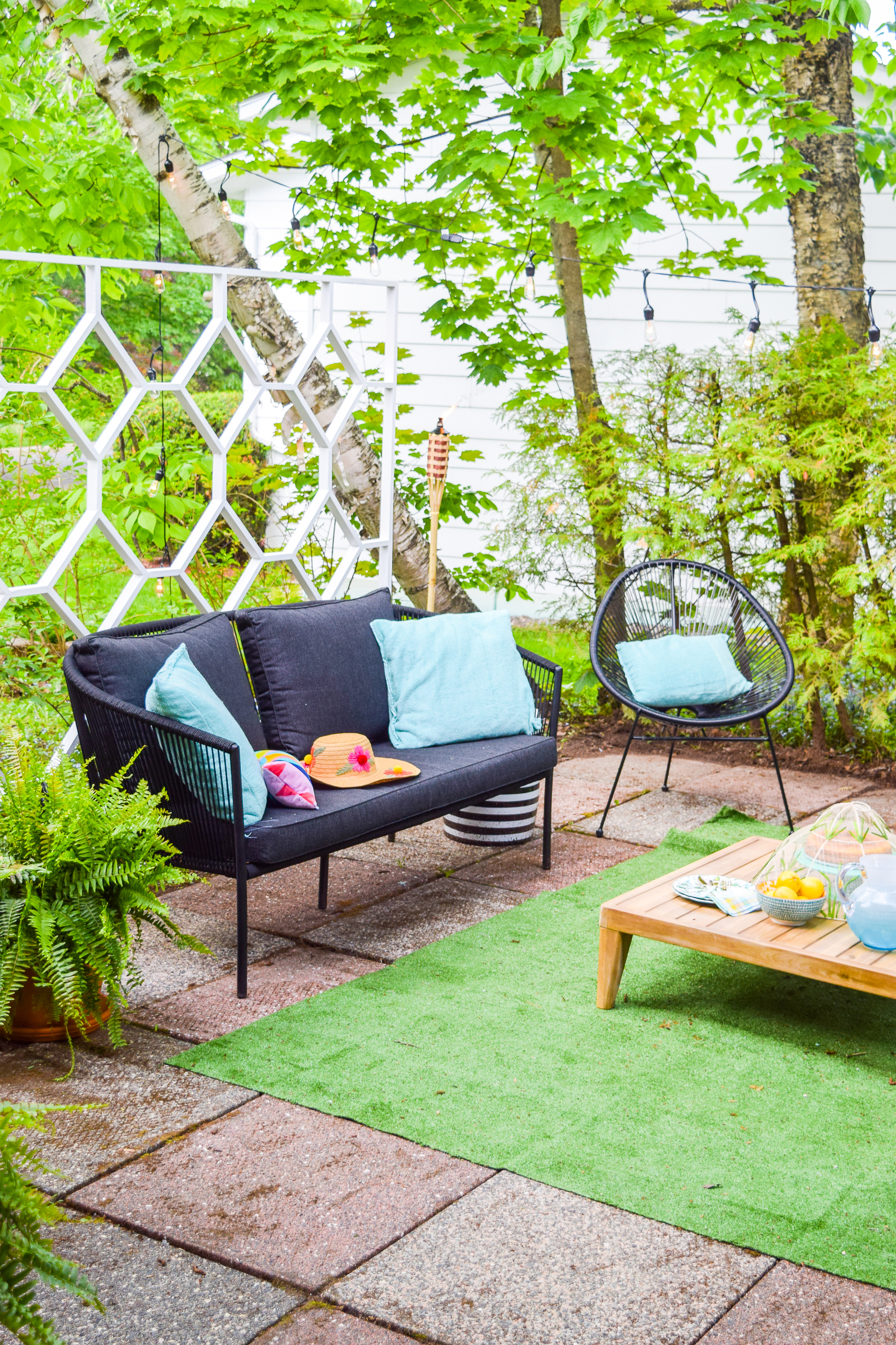 Mid Century Oasis: Designing Gardens And Patios With Retro Flair