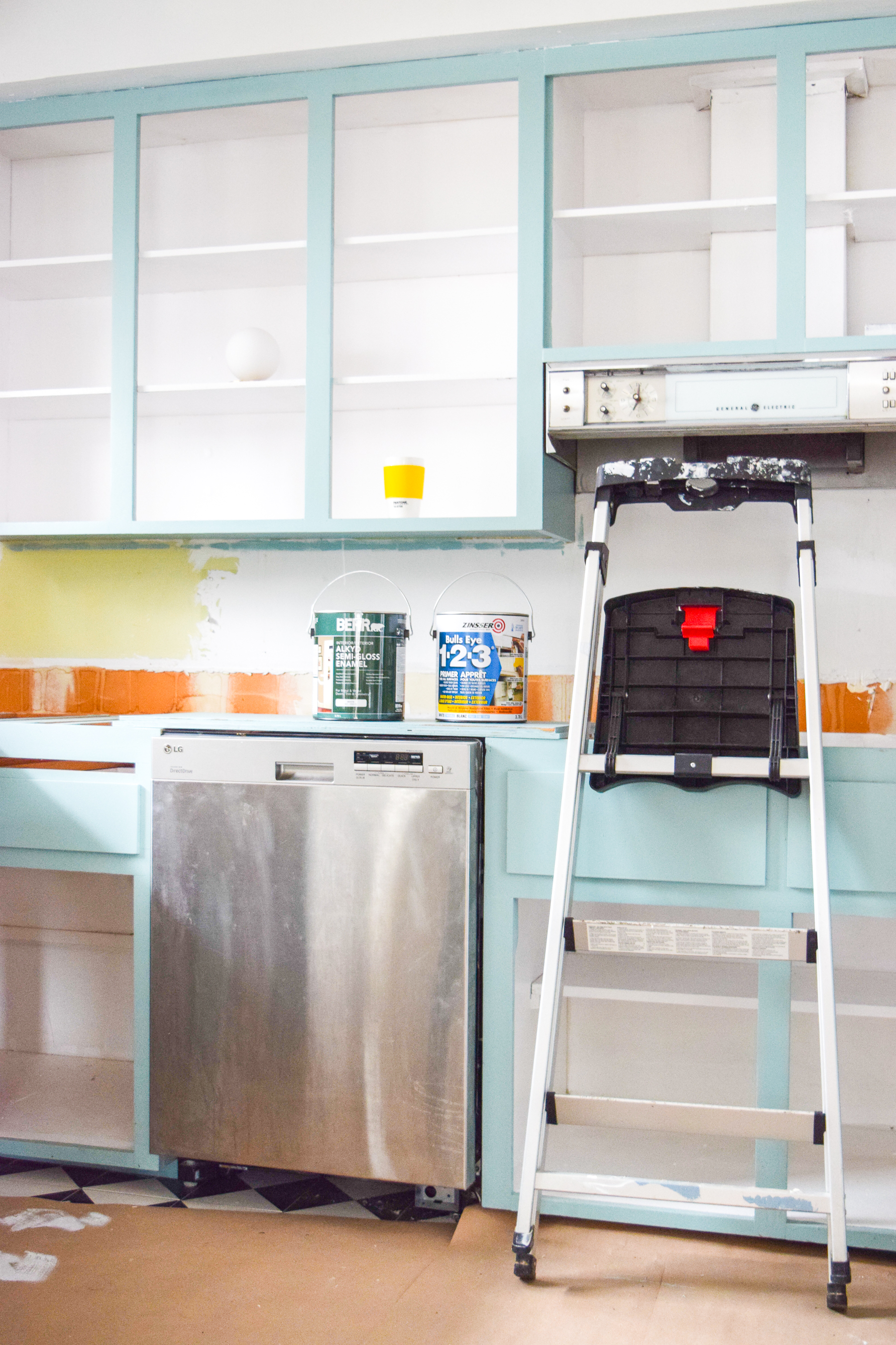 After living with some gross looking appliances, I finally figured out how to paint stainless steel appliances, and now I'm telling you!