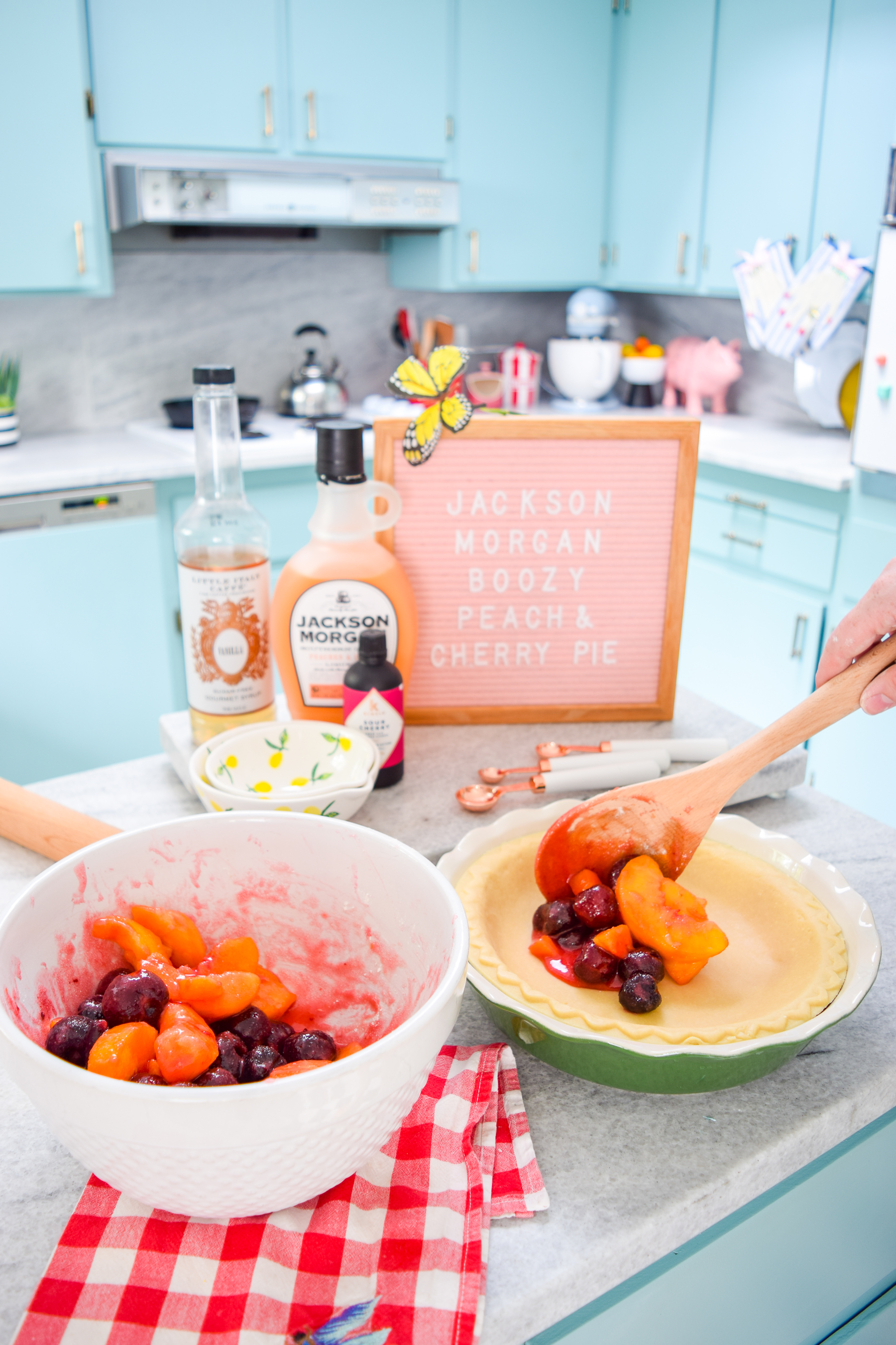 Whip up a boozy peach & cherry pie in time for the long weekend! You won't regret putting these flavours together with a dash of Jackson Morgan Cream. Whip up a boozy peach & cherry pie in time for the long weekend! You won't regret putting these flavours together with a dash of Jackson Morgan Cream.