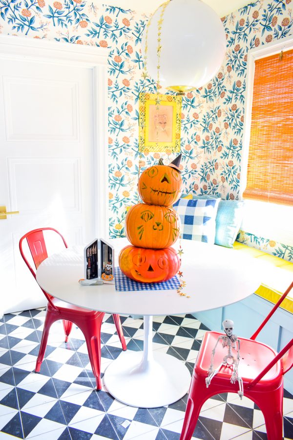 How to Make a Stacked Pumpkin Topiary • PMQ for two