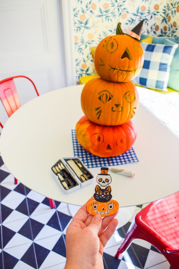 How to Make a Stacked Pumpkin Topiary • PMQ for two