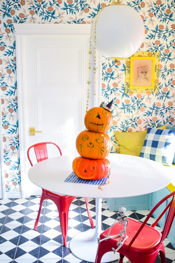 How to Make a Stacked Pumpkin Topiary • PMQ for two