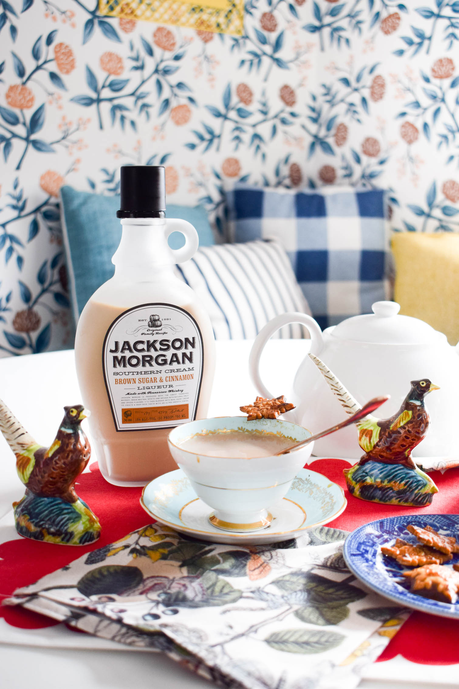 whiskey and tea are the combo you need to incorporate into your hosting arsenal! With Jackson Morgan's Southern Cream it's even easier, all you need are guests.