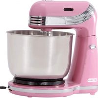 Dash Stand Mixer (Electric Mixer for Everyday Use): 6 Speed Stand Mixer with 3 qt Stainless Steel Mixing Bowl, Dough Hooks & Mixer Beaters for Dressings, Frosting, Meringues & More - Pink