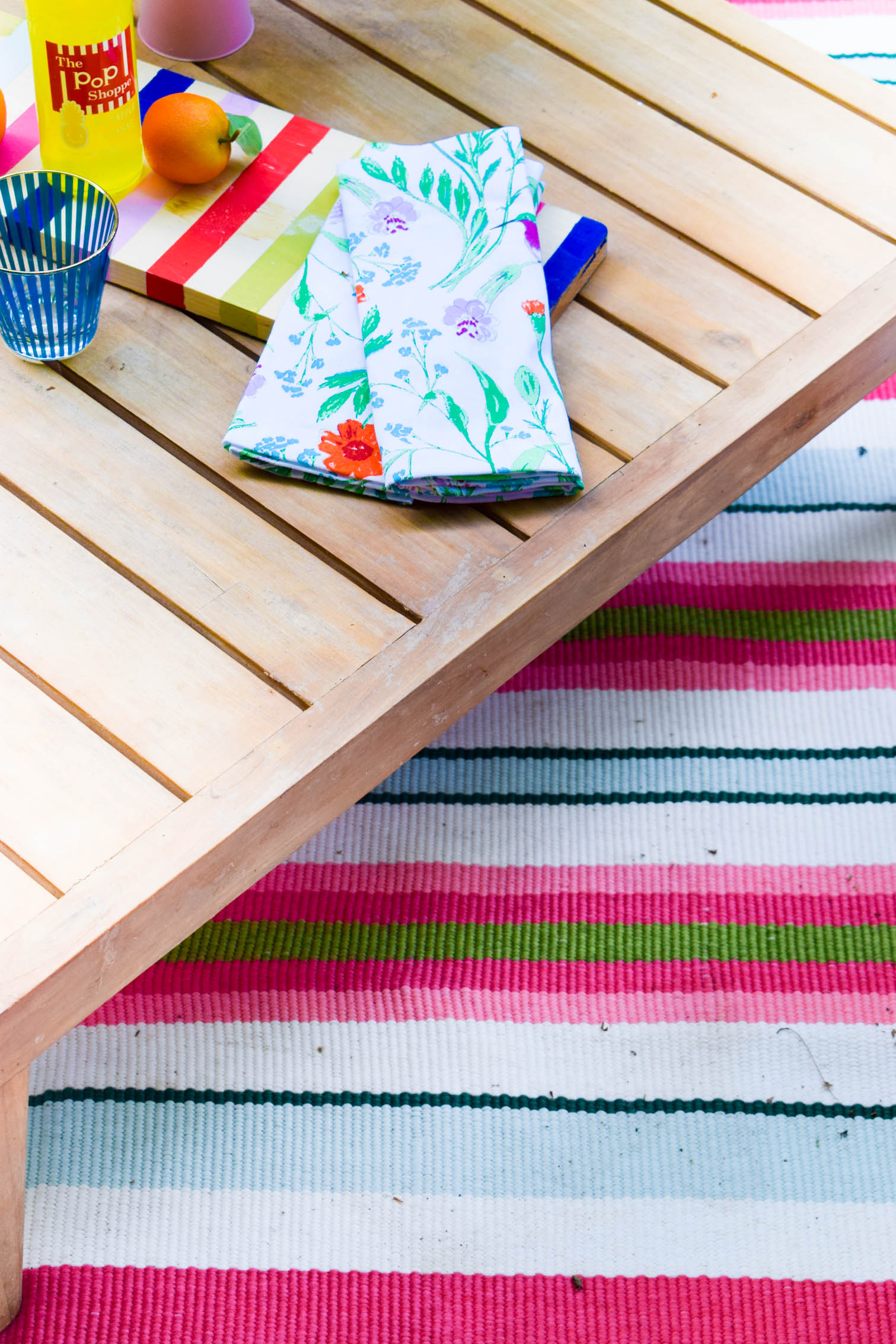 Looking for cohesive and polished ways to bring the color? I've got you covered when it comes to easy colourful patio ideas this summer. Everything from color palettes to sources, neutrals and more!