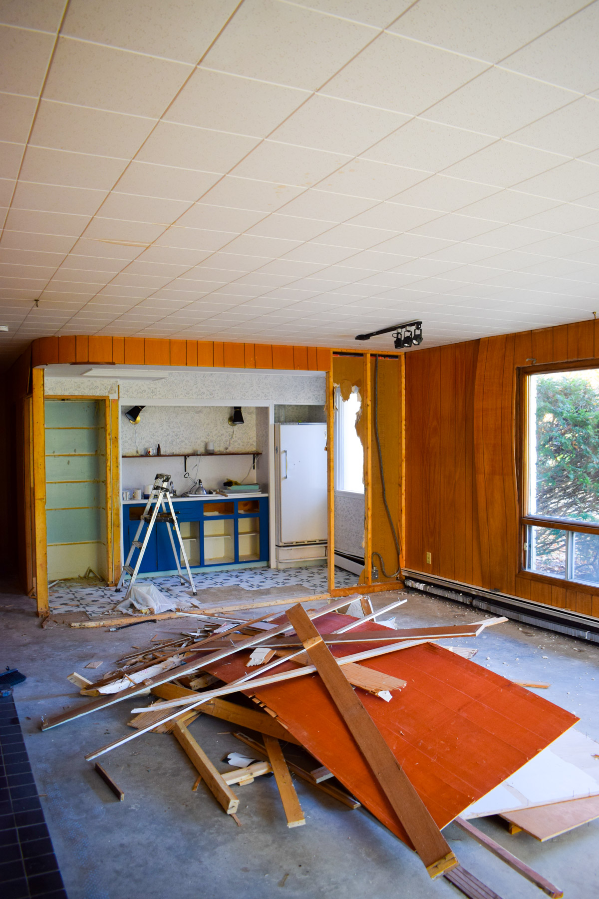 we totally gutted and re-did our MCM Home Wet Bar, and you'll have to see it to believe the transformation!