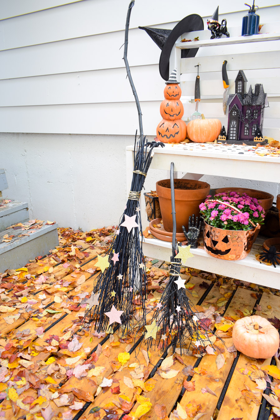 Make a DIY witch broom for everyone in your coven, using the PowerCut snips from Fiskars, and a little magic.