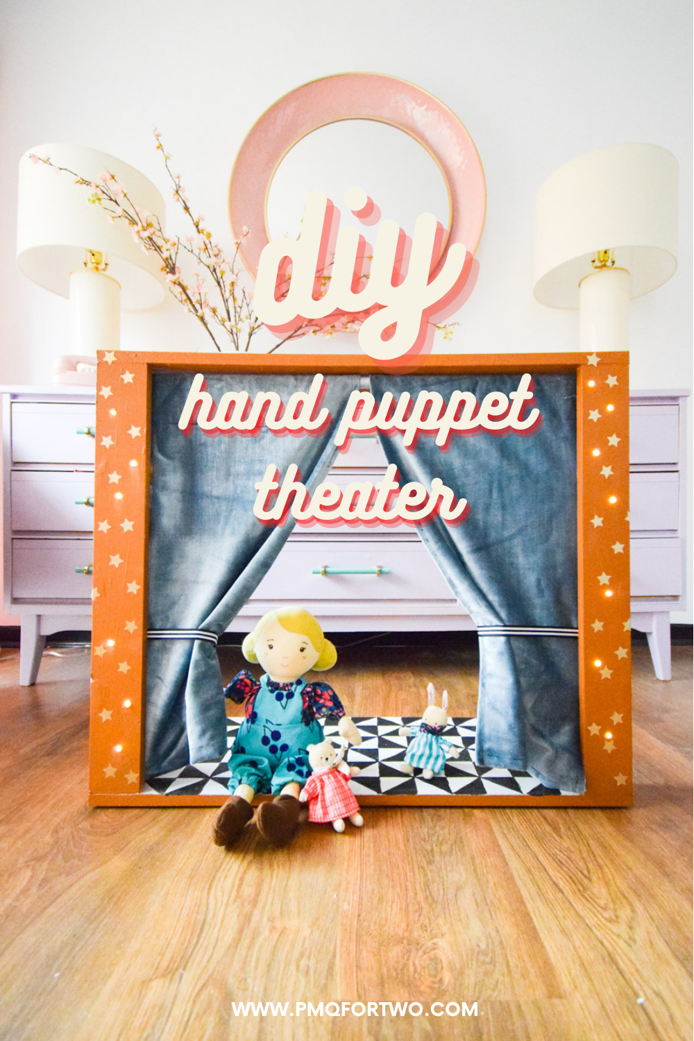 DIY Hand Puppet Theater • PMQ for two